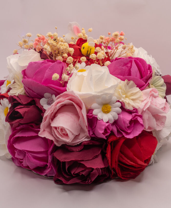 CENTRO DE FLORES SUSURRO DE ROSAS